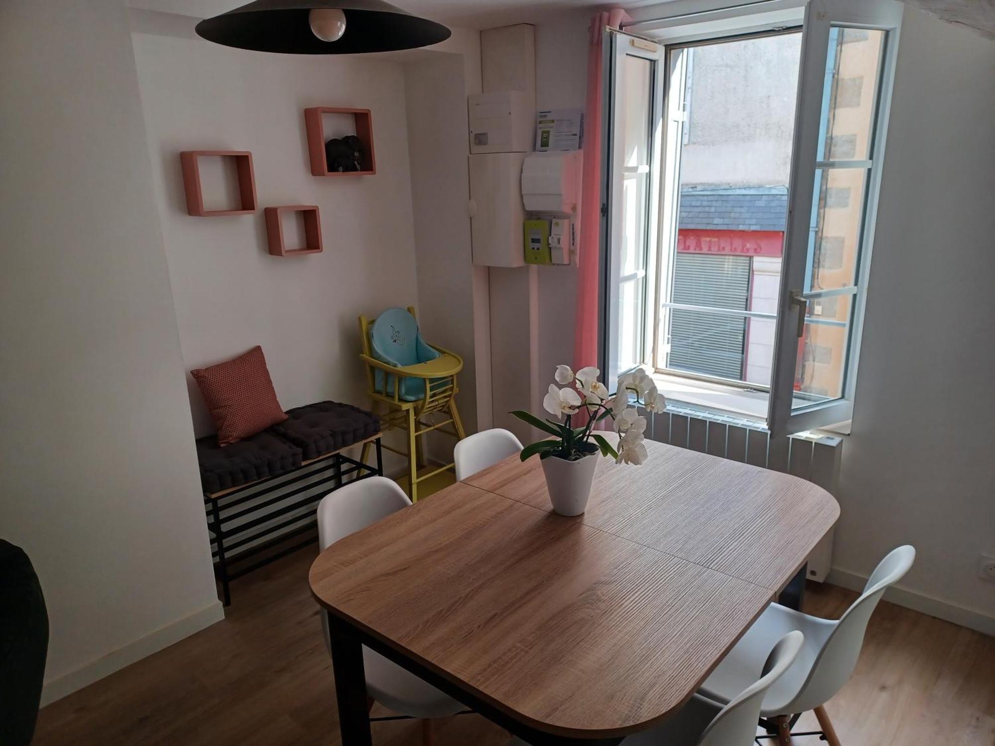 Duplex Cosy Et Douillet Apartment Ernée Екстериор снимка